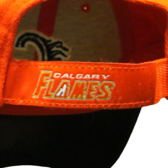 Reebok Face Off Calgary Flames Hat NHL Canada Red Black Brim One Size - Picture 5 of 6
